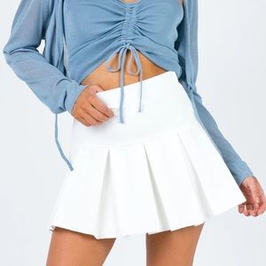 RESCUE ME PLEAT MINI SKIRT WHITE- Lioness